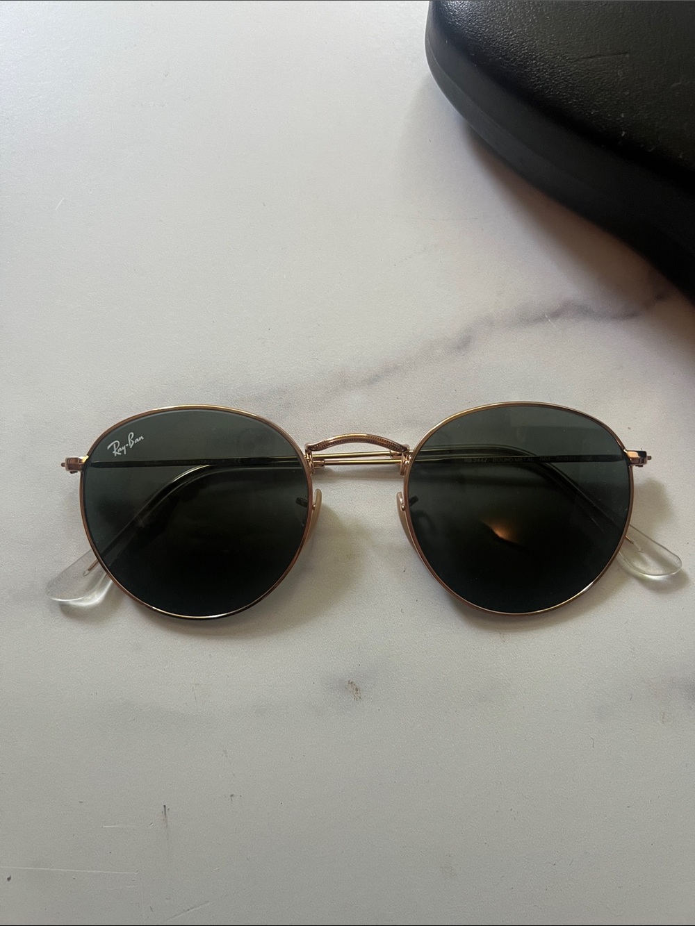 Ray-Ban Gold Frame Sunglasses with Dark Green Lenses